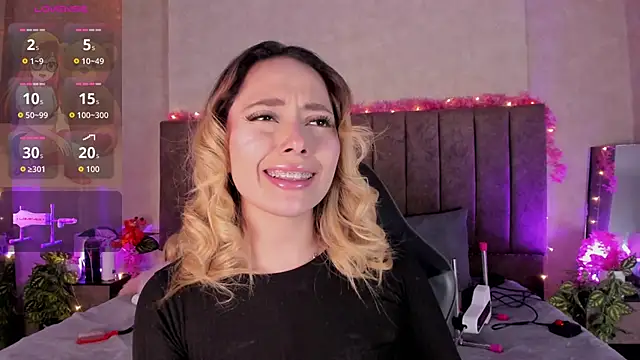 LanaMills  online show from 05/31/26, 04:42