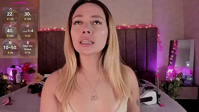 LanaMills  online show from 06/02/26, 05:09