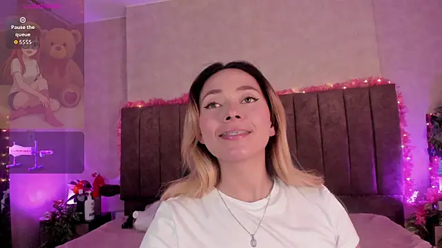 LanaMills  online show from 07/05/26, 04:07