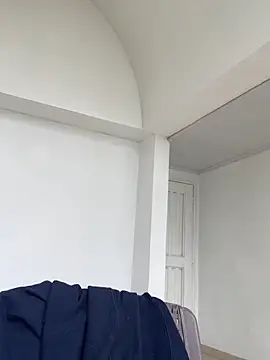 Milan Bach online show from 03/23/26, 04:33