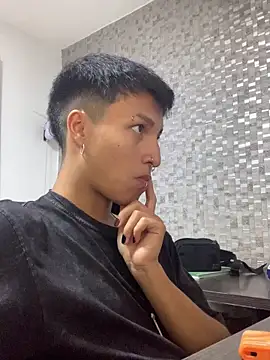 Milan Bach online show from 03/30/26, 06:36