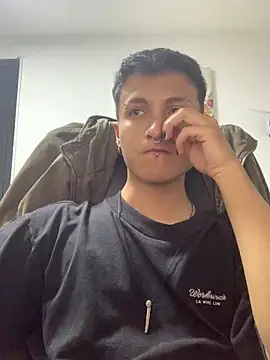 Milan Bach online show from 03/31/26, 05:52