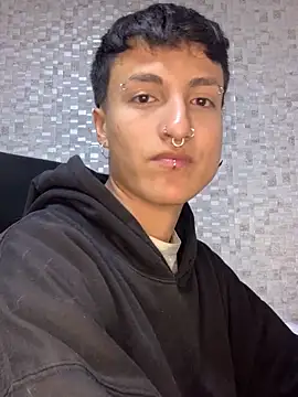 Milan Bach online show from 04/14/26, 05:02