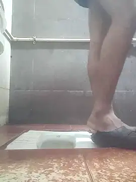 Snapshot of BasicGoal96 chatting on 09/18/25, 01:57 BasicGoal96 online show from 09/18/25, 01:57