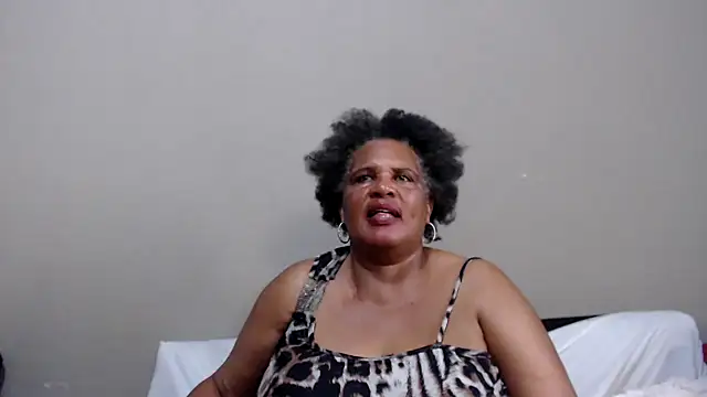 GrandBustyMelon online show from 02/01/26, 07:18