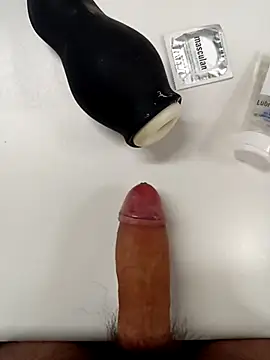 Snapshot of piciupiciu94 chatting on 01/13/26, 06:24 piciupiciu94 online show from 01/13/26, 06:24