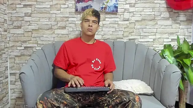 wyatt 3 online show from 09/16/25, 11:00