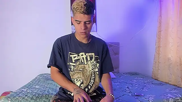 wyatt 3 online show from 09/19/25, 11:22