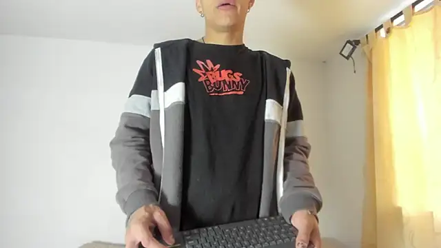 wyatt 3 online show from 10/02/25, 12:01