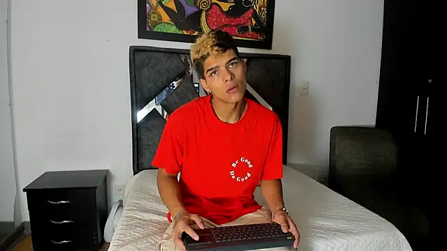 wyatt 3 online show from 10/06/25, 12:13