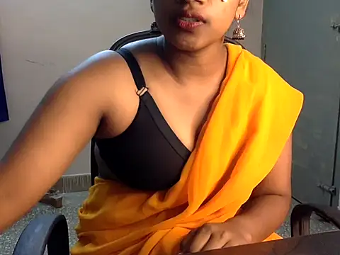 Hot-Honey20 online show from 10/14/25, 01:23