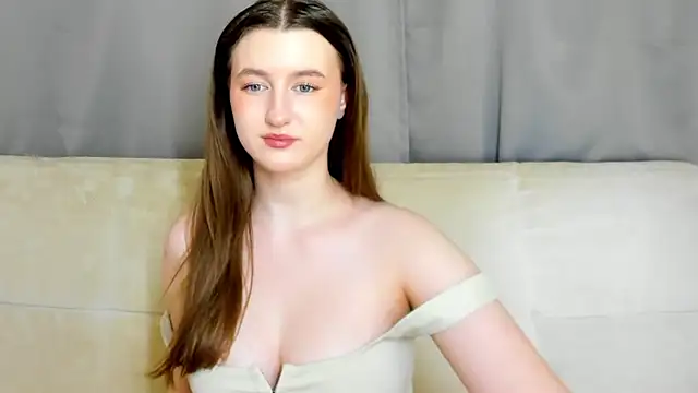 Snapshot of MissFoxy_Ti chatting on 11/10/25, 01:15 MissFoxy Ti online show from 11/10/25, 01:15