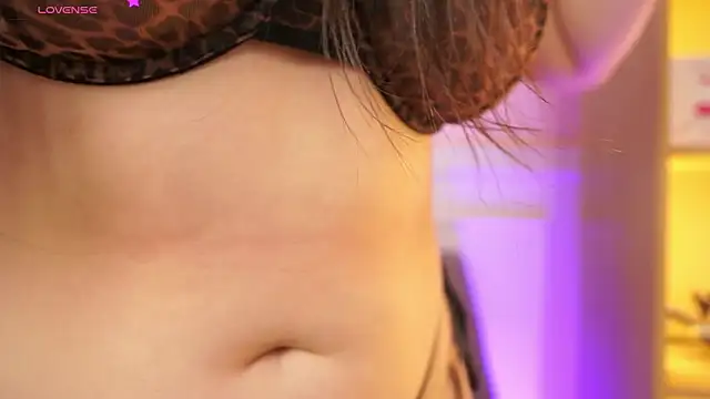 MilaCrave online show from 02/02/26, 11:42