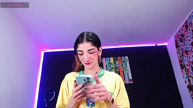 Snapshot of ingrid_zese_ chatting on 10/09/25, 02:59 ingrid zese online show from 10/09/25, 02:59