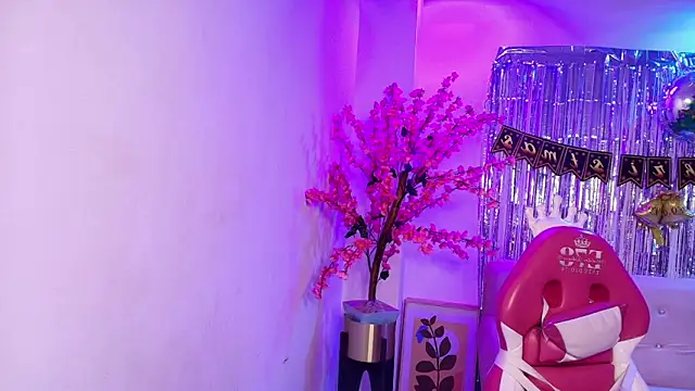 Anie johnson online show from 12/13/25, 07:53