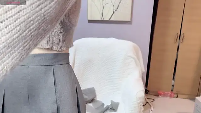 Y2Luvk online show from 12/21/25, 09:22