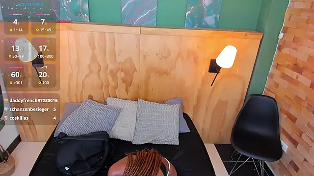 halleylorens online show from 09/16/25, 07:04