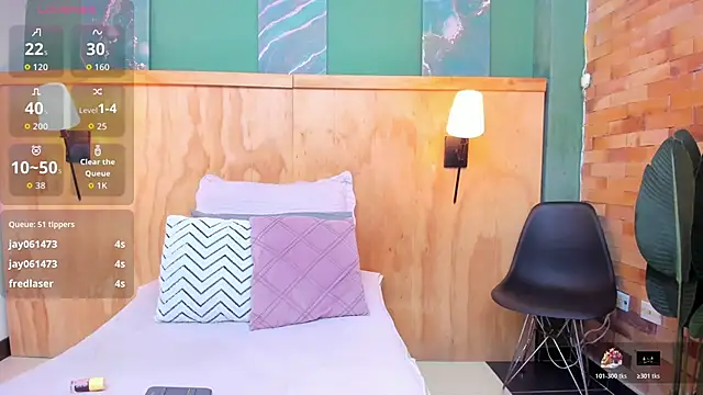 halleylorens online show from 03/11/26, 07:09