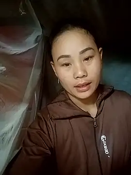 Snapshot of Ruaiuoi chatting on 02/20/26, 10:32 Ruaiuoi online show from 02/20/26, 10:32