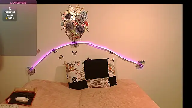 angelyxs online show from 09/11/25, 09:04