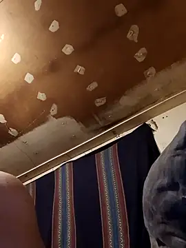 lucho2328 online show from 09/18/25, 11:07