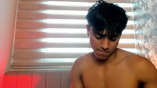 ZYZZ1312 online show from 03/07/26, 08:50