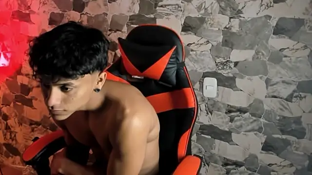 ZYZZ1312 online show from 06/18/26, 05:08