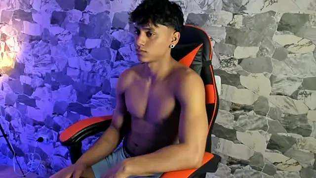 ZYZZ1312 online show from 06/21/26, 04:04