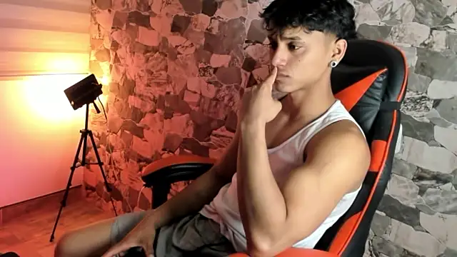 ZYZZ1312 online show from 06/25/26, 01:16