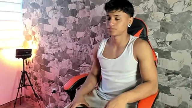 ZYZZ1312 online show from 06/26/26, 06:56