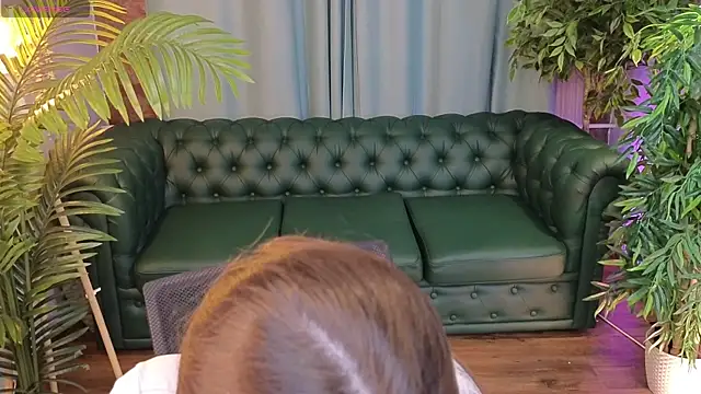 Olivia Farrell online show from 11/21/25, 12:48