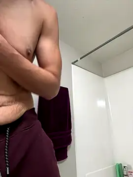 Snapshot of mrredcorn chatting on 11/30/25, 12:42 mrredcorn online show from 11/30/25, 12:42