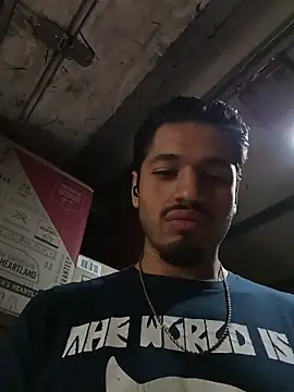 Snapshot of mrredcorn chatting on 12/15/25, 10:30 mrredcorn online show from 12/15/25, 10:30