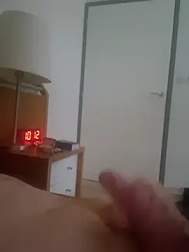 Snapshot of svenni2525 chatting on 11/18/25, 09:14 svenni2525 online show from 11/18/25, 09:14