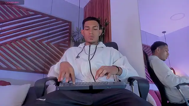 Adonis WB online show from 09/16/25, 07:48