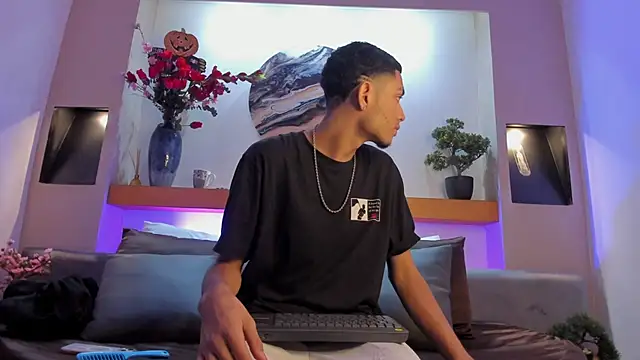 Adonis WB online show from 10/11/25, 08:29