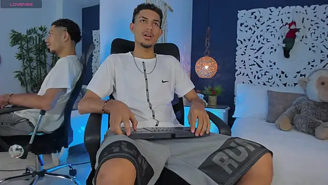 Adonis WB online show from 11/21/25, 10:08