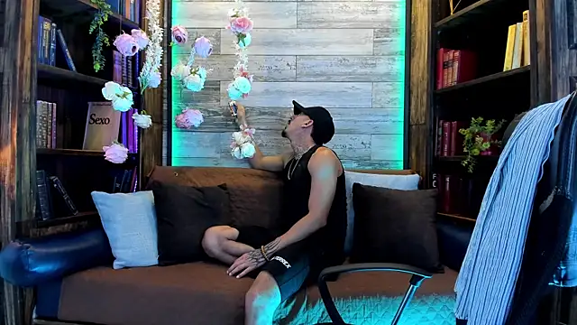 Snapshot of Donovan_Desmond chatting on 02/13/26, 03:46 Donovan Desmond online show from 02/13/26, 03:46