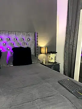 sofii escobar online show from 10/29/25, 06:37