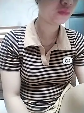 Mie rose online show from 09/30/25, 12:26