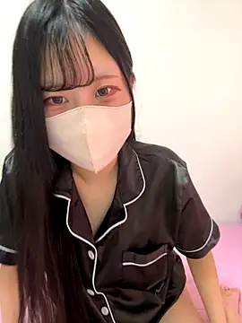 noa uxu online show from 09/26/25, 12:03