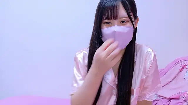 noa uxu online show from 12/04/25, 12:47