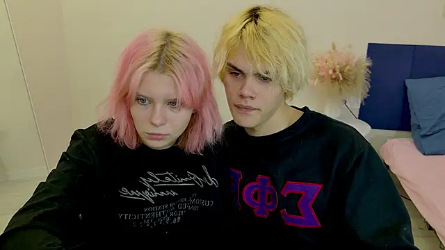 Bonnie And C1yde online show from 11/04/25, 05:12