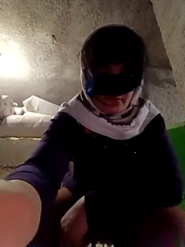 ezgi2545 online show from 10/17/25, 06:10