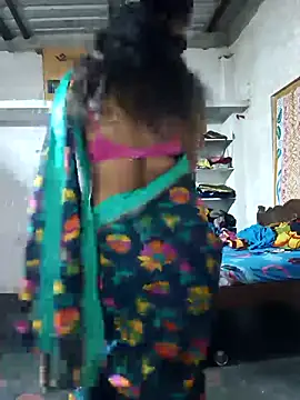 Snapshot of srav43 chatting on 10/29/25, 06:09 srav43 online show from 10/29/25, 06:09