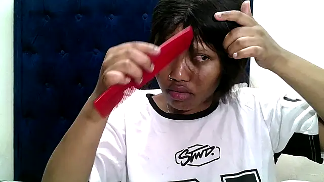 BUNNYCHOWX28 online show from 12/13/25, 08:04