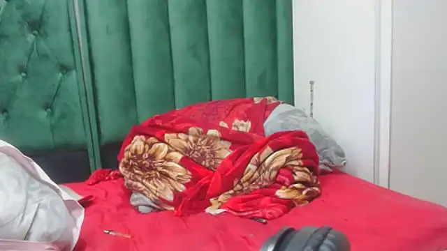 BUNNYCHOWX28 online show from 02/21/26, 09:05