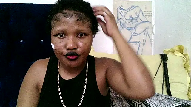 BUNNYCHOWX28 online show from 04/20/26, 08:21