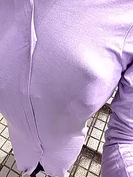 pink-mai online show from 04/19/26, 12:33