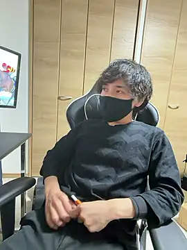 jiji9253 online show from 02/18/26, 12:12